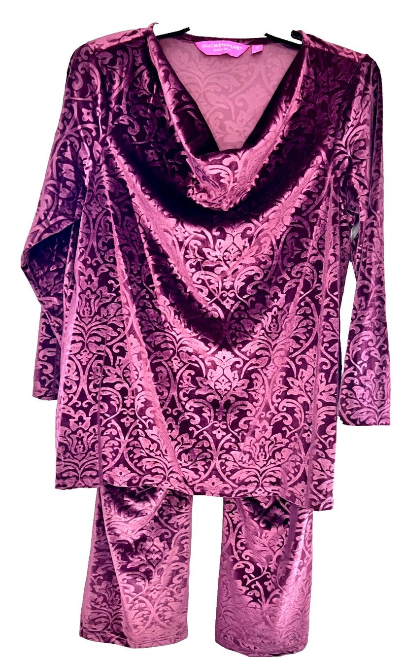 Issac Mizrahi Burgandy two piece pants outfit velvet/velour paisley design LP